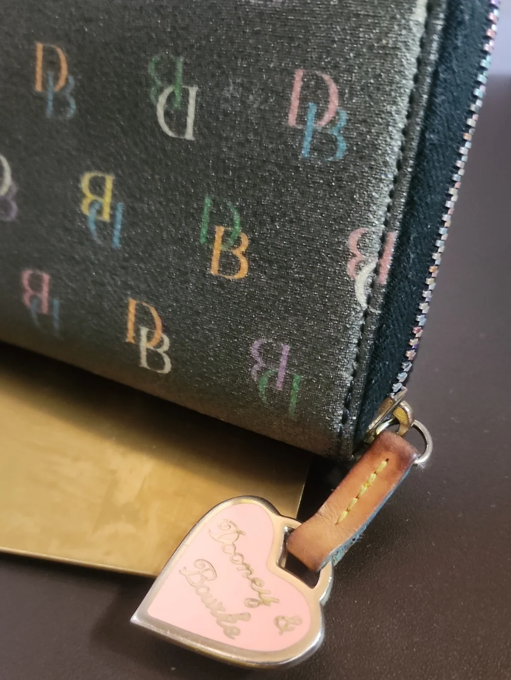 Dooney & Bourke dooney full